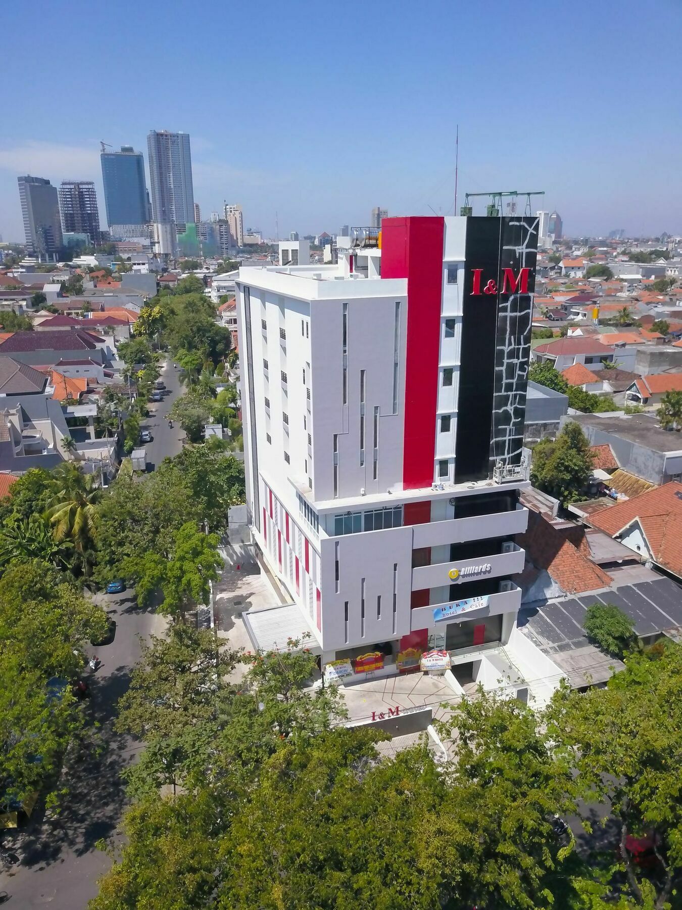 I&M Hotel Сурабая Екстериор снимка